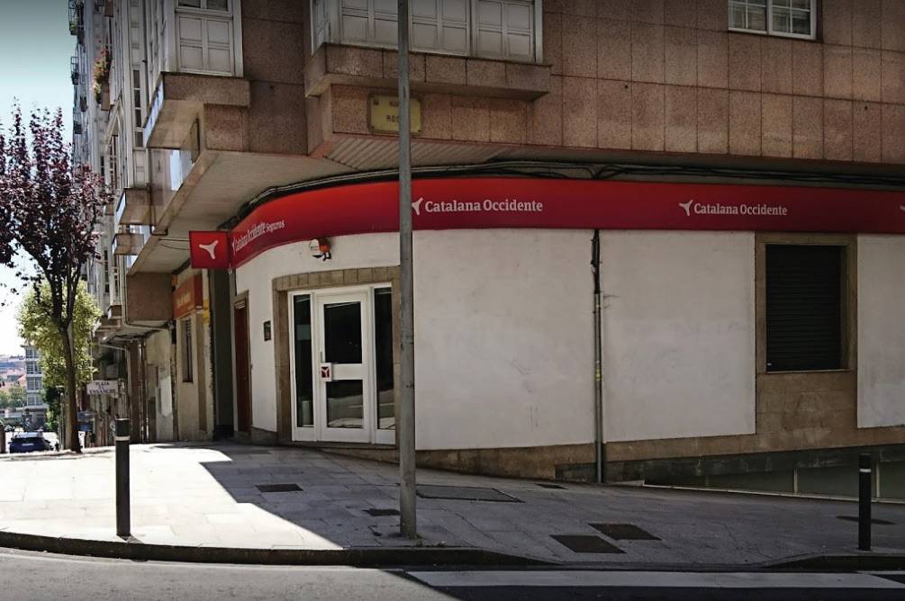 Reforma Oficina Catalana Occidente Santiago de Compostela